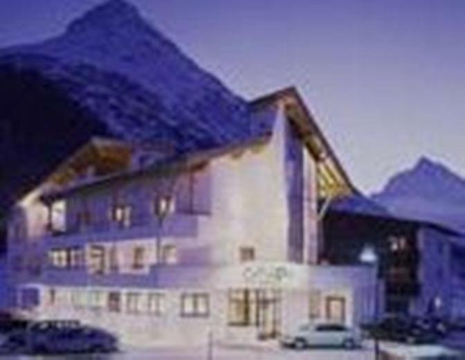 Hotel Casada - Inklusive Sommer Card Galtuer Exterior photo